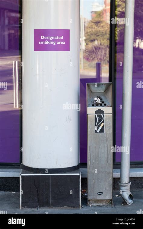 Cigarette Disposal Bin Hi Res Stock Photography And Images Alamy