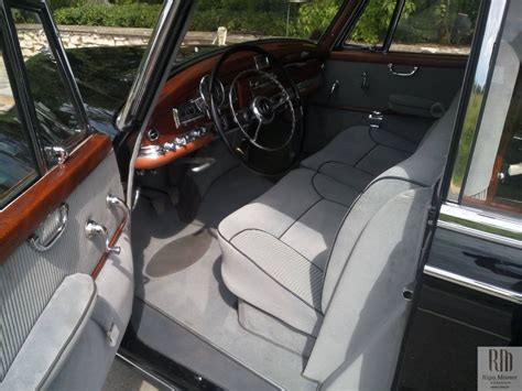 An example of the restoration of the Mercedes Benz 300D w189 interior ...