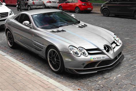 Mercedes-Benz SLR McLaren: The 20-Year-Old Icon!