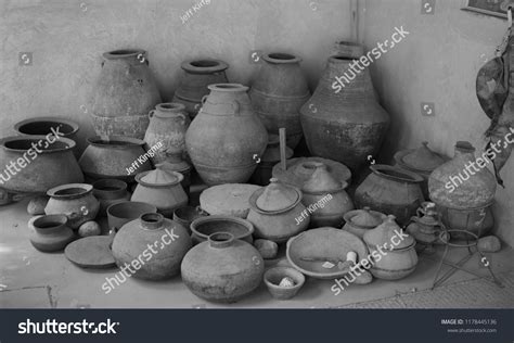 479 Uae Pottery Images Stock Photos And Vectors Shutterstock