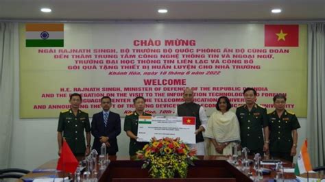 Shri Rajnath Singh Visits Training Institutions In Vietnam On The Final Day Of His Visit To The