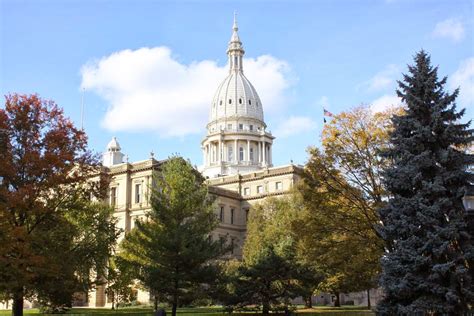 Michigan Exposures: The Michigan State Capitol Building