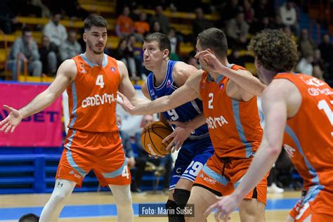 Luka Božić službeno napustio Zadar i potpisao za španjolskog velikana