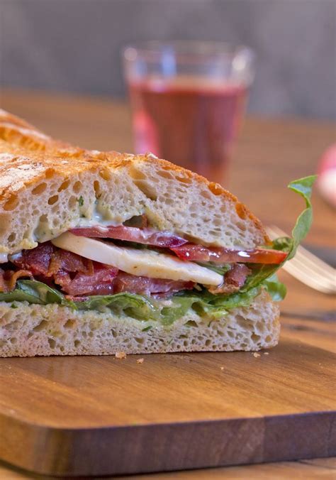 Caprese Bacon Ciabatta Sandwich Mit Unserer Videoanleitung Absolut