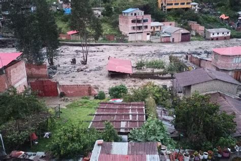 Defensa Civil Reporta 500 Familias Damnificadas Por La Fuerte Riada En