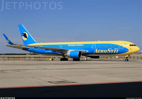 UR AAI Boeing 767 33A ER AeroSvit Ukrainian Airlines Tibor