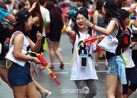 포토q 신촌 물총축제 신나는 물총놀이 스포츠q큐