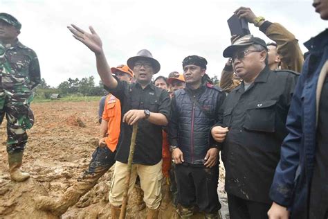 Gubernur Sambangi Lokasi Bencana Longsor Cisolok Sukabumizone