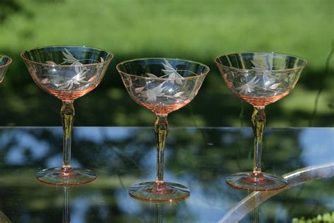 Vintage Pink Etched Cocktail Martini Glasses Set Of 4 Mixologist Cocktail Glasses Vintage