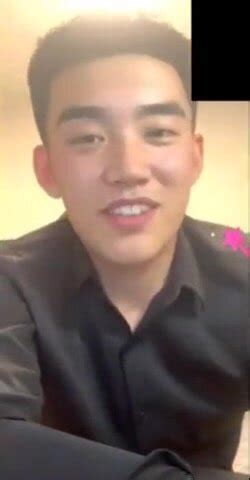 Handsome Taiwanese Gay ThisVid