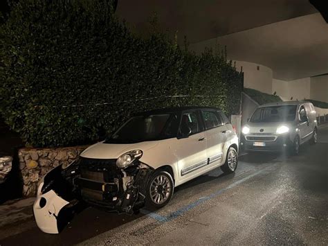 Ravello Sfascia Auto In Sosta E Scappa Rabbia E Delusione Di Una