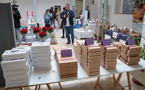 Manos Unidas Llama Al Consumo Responsable En Su Mercadillo Solidario