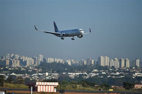 Medida Provis Ria Zera Pis E Cofins Para Empresas De Transporte A Reo