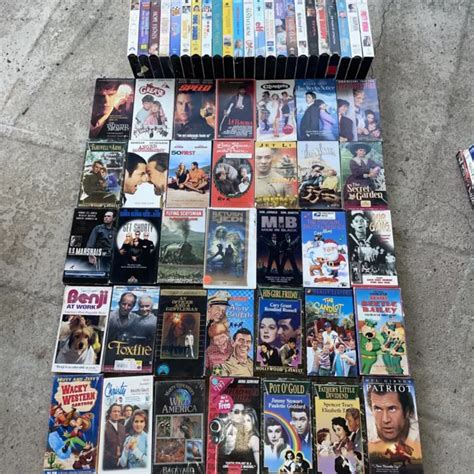 WALT DISNEY PARAMOUNT Vhs tape lot Of 58 . Family Movies Classic ...