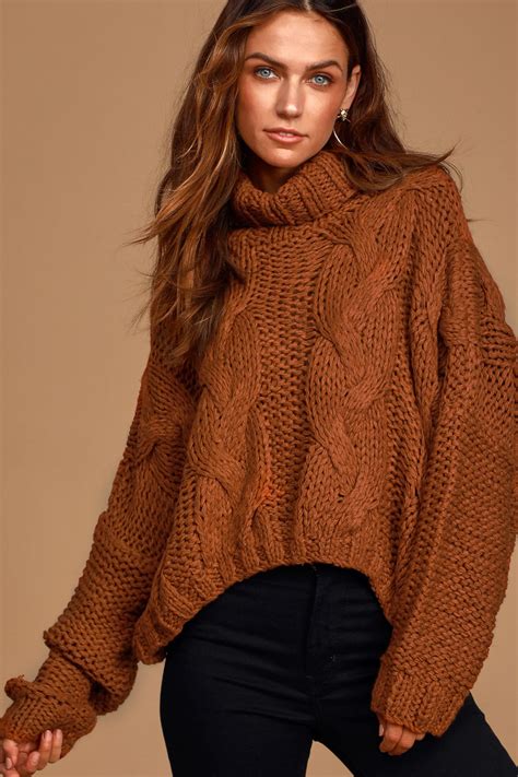 Morning Snowfall Rust Brown Cable Knit Cropped Sweater Knit