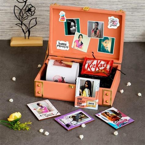 Customized Gifts for Her | Top Gifts for wife, girlfriend or mother - Homafy