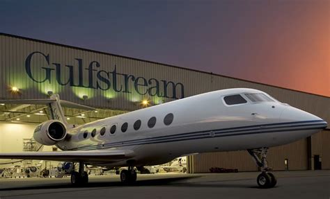 Near Supersonic Gulfstream 650 Unveiled Steve Jobs Gets Excited