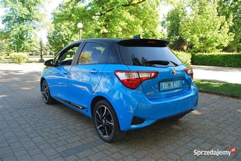 Toyota Yaris 1 5 Hybryda Automat Klima Kamera Asystent Pasa Ruchu I