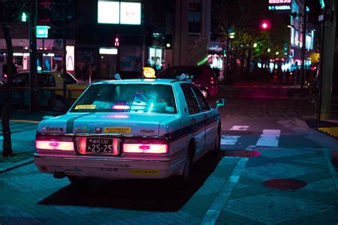 Photograph of a Taxi Cab during the Night · Free Stock Photo