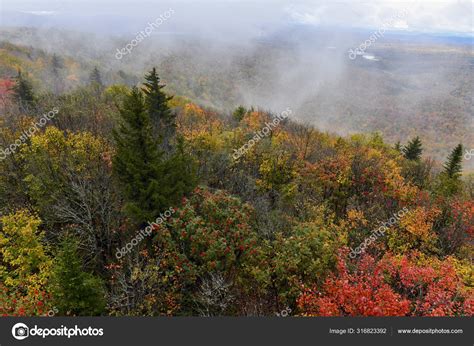 Vibrant Colors Fall Foliage Adirondack Mountains New York State — Stock ...