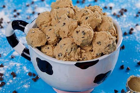 Ben & Jerry's Shared Their Yummy Cookie Dough Recipe So You Can Make It ...