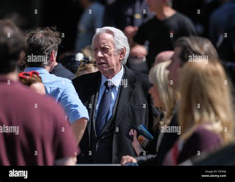 Nicole Kidman, Hugh Grant and Donald Sutherland on the set of the 'The ...