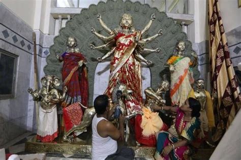 Durga Puja 1000 किलो की दुर्गा प्रतिमा से सजेगा देश का चर्चित शहर Amazing Facts Shining