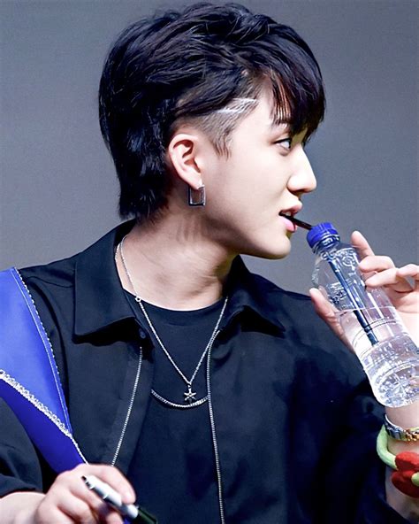 Seo Changbin Stray Kids 190405 Saç Kesimleri Saç Kızlar