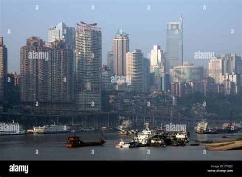 Chongqing skyline hi-res stock photography and images - Alamy