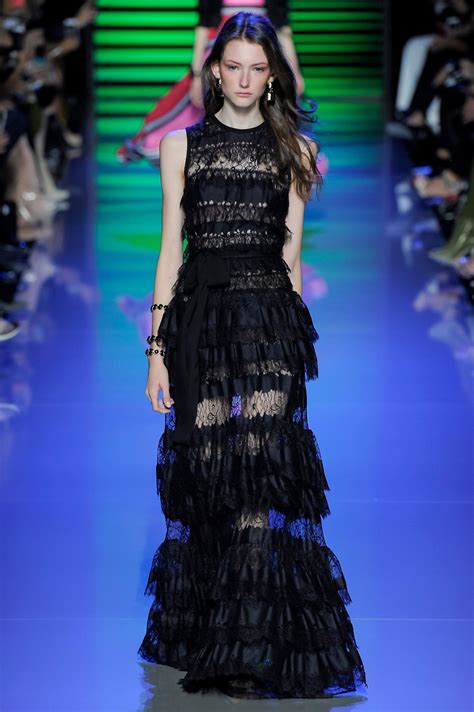 Elie Saab Spring 2016 Ready To Wear Collection Vogue Moda Donna