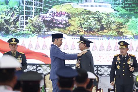 Defense Minister Prabowo Awarded To Four Star General By President