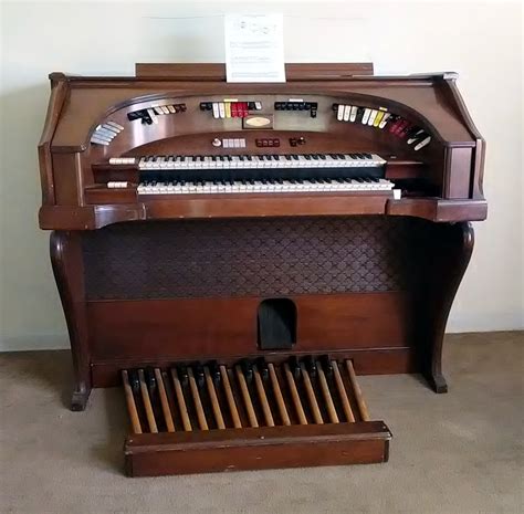 Wurlitzer organ 1960 - sapjehuman