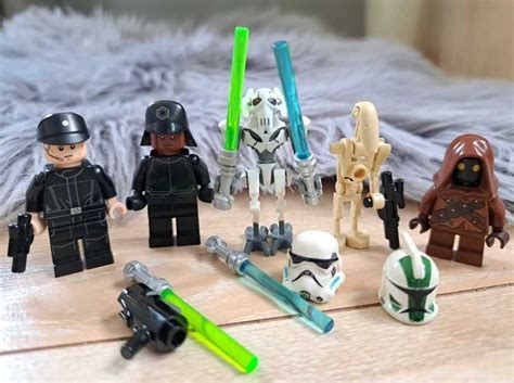 ZESTAW Zestaw Star Wars różne Minifigurki i Złota zawieszka 585 0 9g