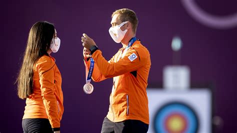 Dag 1 Van De Spelen De Eerste Nederlandse Medaille Is Binnen LINDA Nl