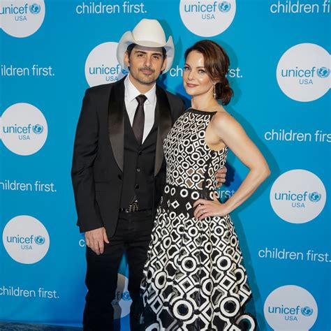 Brad Paisley Helps Dallas Unicef Gala Climb Charts To 1 15m