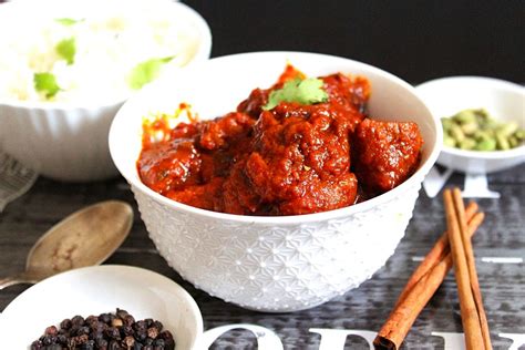 Pork vindaloo recipe (a milder version) - Meals to Share