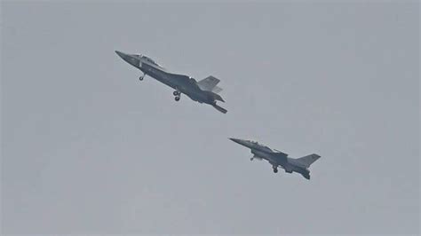 T Rkiye S First Fighter Jet Kaan Conducts Maiden Test Flight Trt Afrika