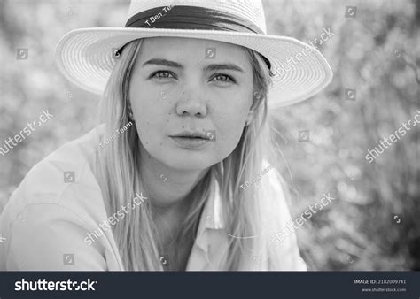 Natural Woman Beauty No Makeup Blonde Stock Photo 2182009741 Shutterstock