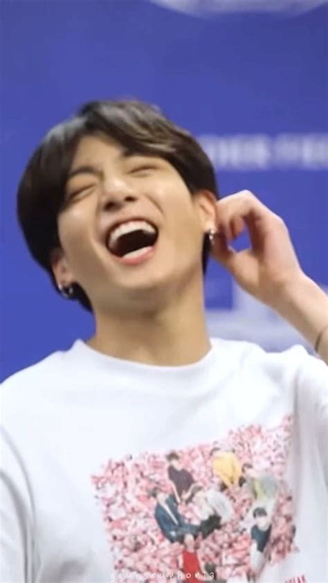 전정국 ♡ Jungkook ⁷s Instagram Post “bts Reaction To Txt Saying “we Love