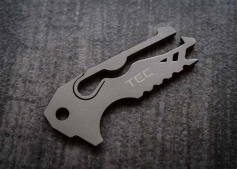 Tiny Multi Tool Contains Split Ring Pliers Core77