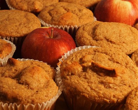 Moist And Delicious Apple Muffins