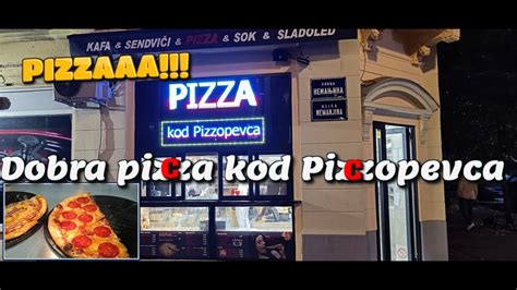 Pizza kod PIZZOPEVCA na trgu Slavija dobra pizza i sendviči Belgrade