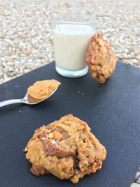 Cookies au beurre de cacahuètes et snickers Quand super maman cuisine