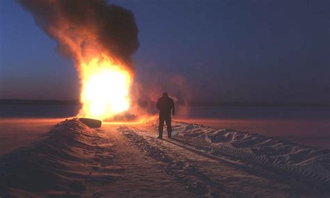Чем обернётся авария в якутской тайге | Что посмотреть? «Чёрный снег ...