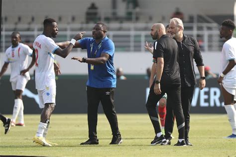 Altercation Entre Chancel Mbemba Et Walid Regragui Yassine Bounou