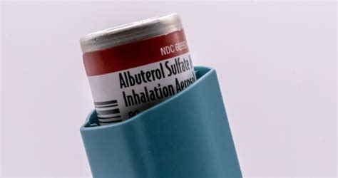 Temblores Palpitaciones Y Dolor De Cabeza Los Efectos Secundarios Del Albuterol Para El Asma