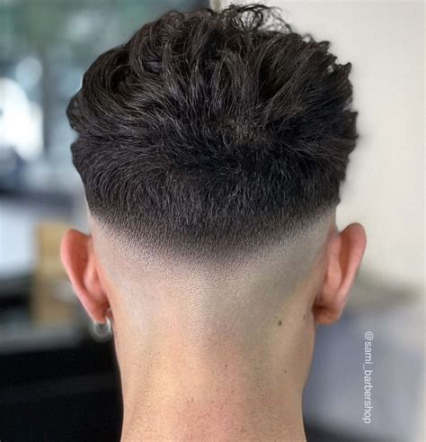 Top 100 Best Haircuts For Men In 2021 Pelo Largo De Hombre Cortes De Pelo Masculinos Corte