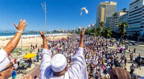 Praia De Icara Recebeu A Caminhada Em Defesa Da Liberdade