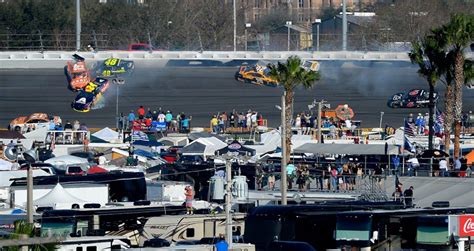 Daytona-crash-1 - MRN - Motor Racing Network