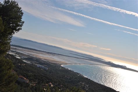 Sur la route Double tombolo de la Presqu île de Giens dans le